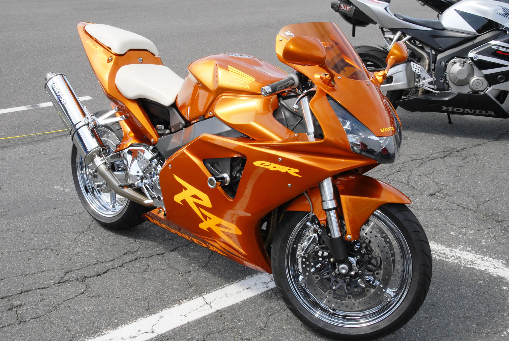 orangenes Motorrad