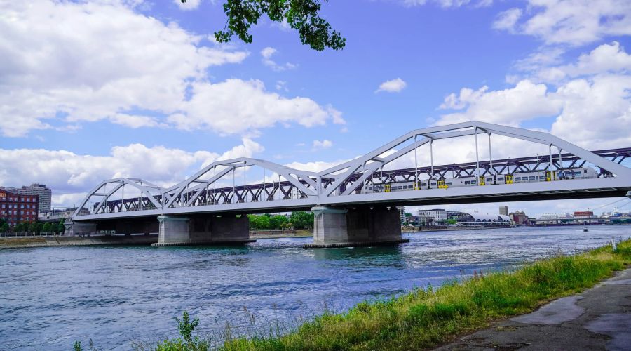 Ludwighafen Brücke Unfall
